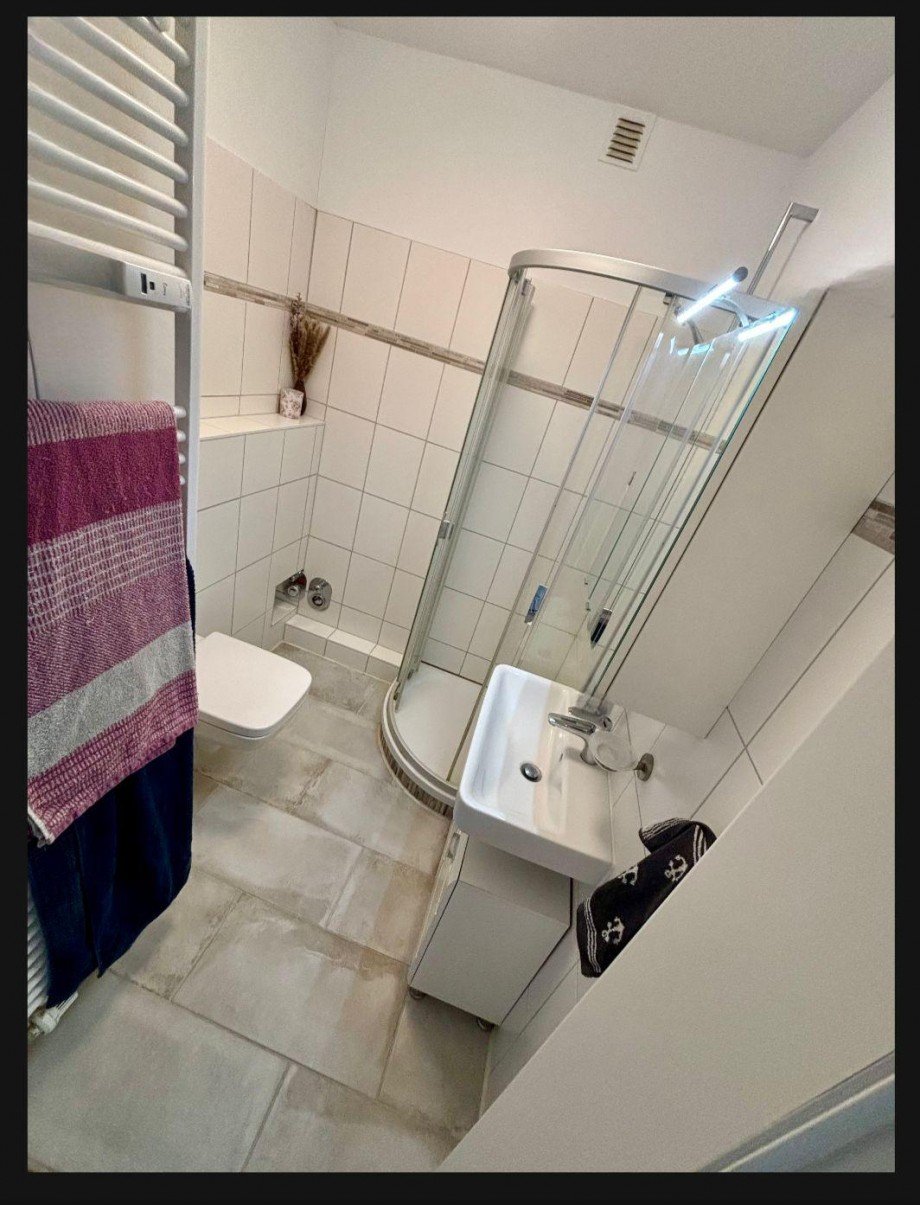Bad * Archivbild Etagenwohnung Wedel